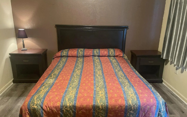 photo 3 of Colton Motel