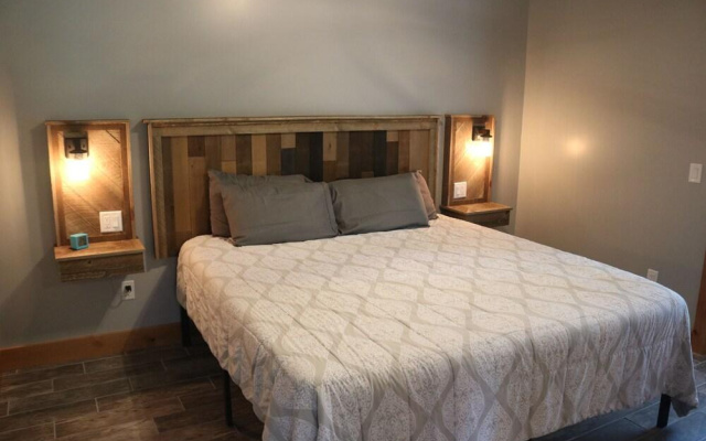 photo 5 of Columbine Inn