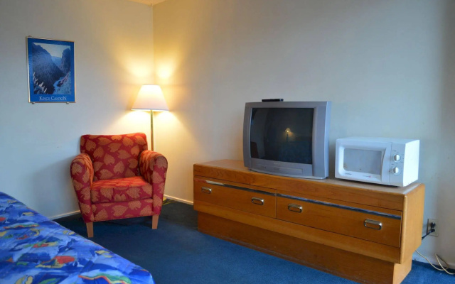 photo 3 of Columbus Motor Inn