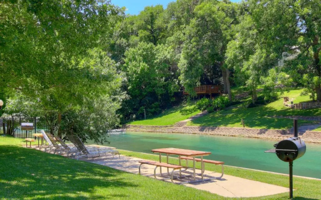 photo 2 of Comal Corral IC 110