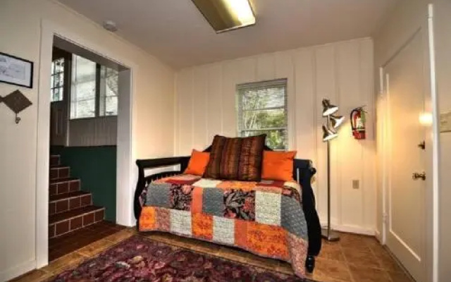photo 4 of Comal Cottage on Union #291