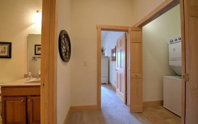 photo 4 of Come On Inn - 3 Br Townhouse