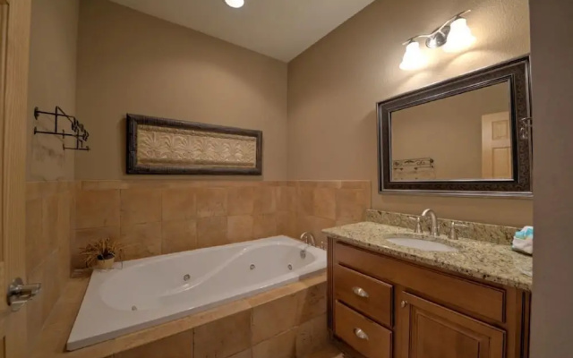 photo 5 of Come On Inn - 3 Br Townhouse