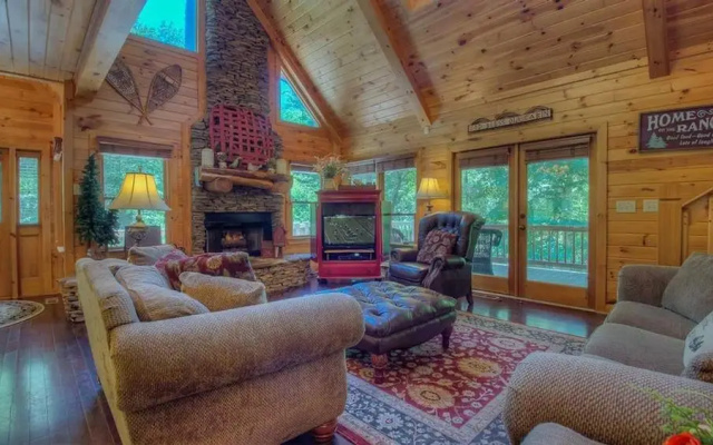photo 3 of Come On Inn by Escape to Blue Ridge