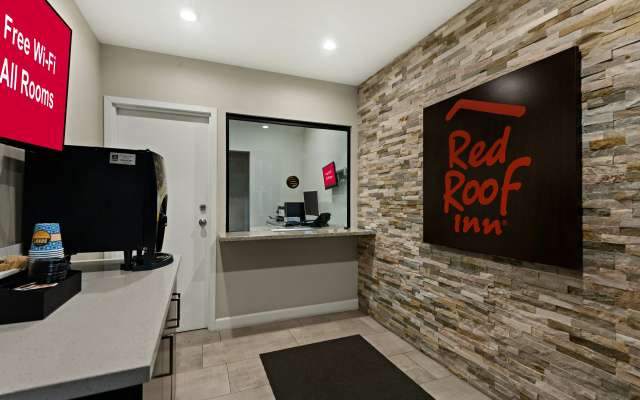 photo 4 of Red Roof Inn Los Angeles - Wilmington, CA