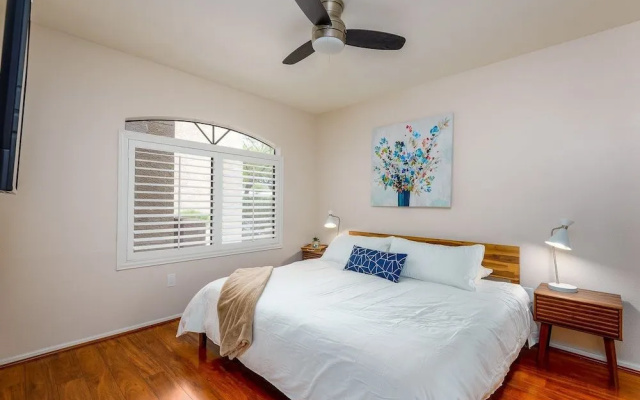 photo 3 of Comfort 3 Bedroom Condo by Redawning