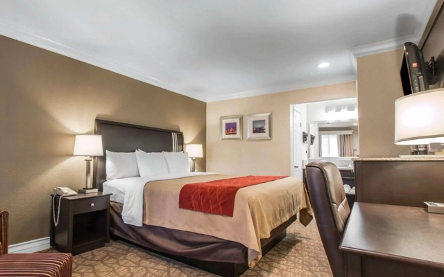 photo 4 of Quality Inn Downey
