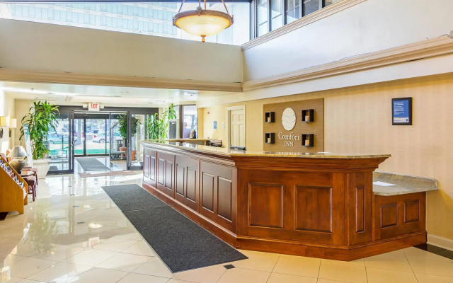 photo 2 of Comfort Inn Springfield