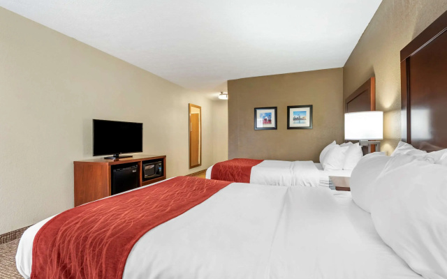 photo 5 of Comfort Inn & Suites Cincinnati Eastgate
