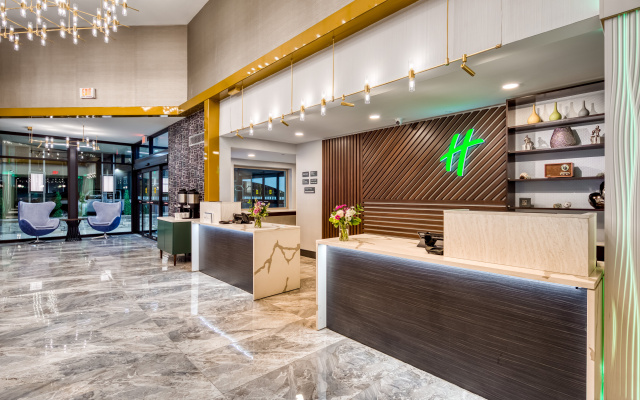 photo 2 of Holiday Inn Kansas City Downtown by IHG