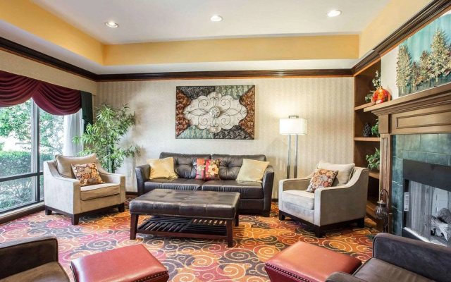 photo 5 of Comfort Inn & Suites Spartanburg North