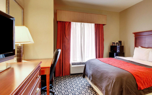 photo 5 of Comfort Inn & Suites Clinton - Jackson West
