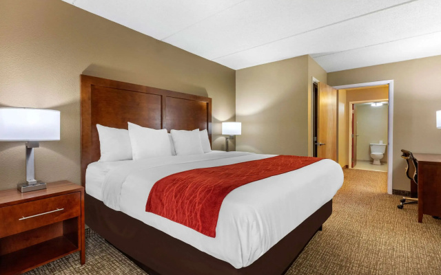 photo 3 of Comfort Inn & Suites Hamilton Place