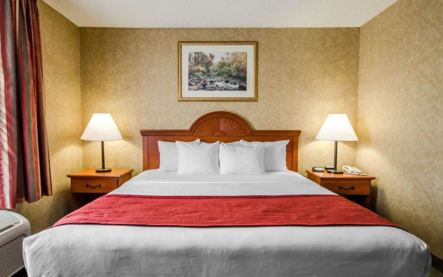 photo 4 of Quality Inn & Suites Rockport - Owensboro North (GOLD AWARD WINNER)