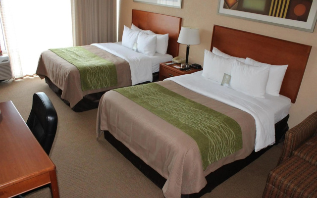 photo 3 of Comfort Inn & Suites Omaha Central
