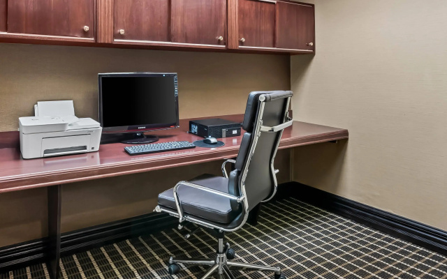 photo 5 of Comfort Inn & Suites Somerset - New Brunswick
