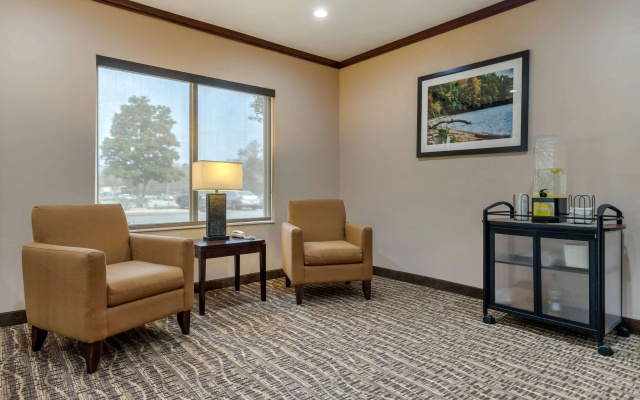 photo 5 of Comfort Inn & Suites Camden