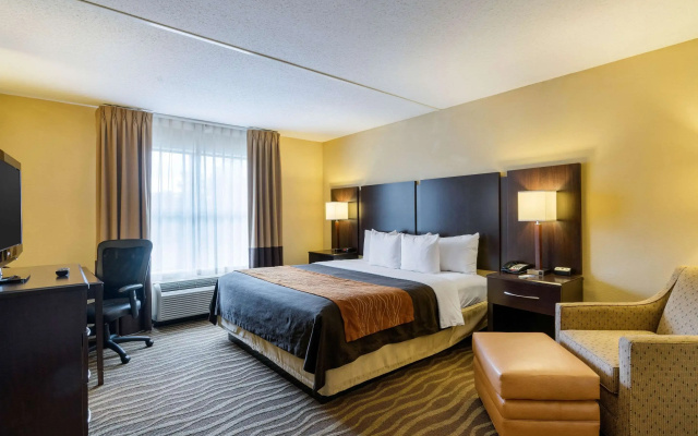 photo 2 of Comfort Inn & Suites Lexington Park near Pax River