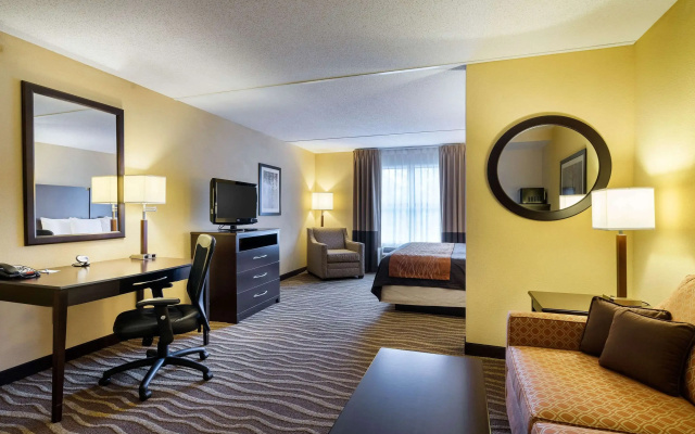 photo 4 of Comfort Inn & Suites Lexington Park near Pax River