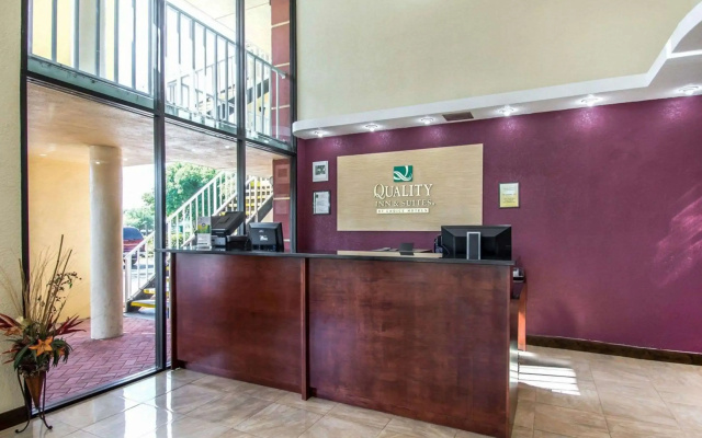 photo 2 of Quality Inn & Suites at Tropicana Field