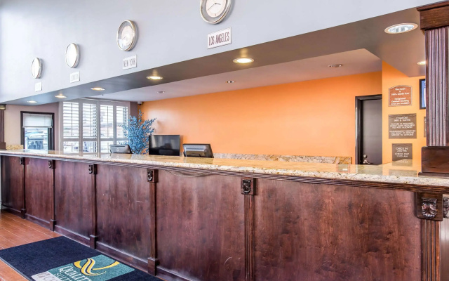 photo 2 of Quality Inn & Suites Bell Gardens - Los Angeles