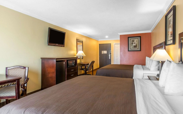 photo 4 of Quality Inn & Suites Bell Gardens - Los Angeles