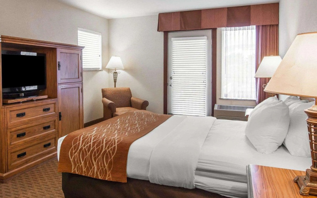photo 3 of Kathryn Riverfront Inn, an Ascend Collection Hotel