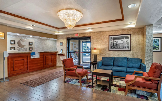 photo 2 of Comfort Inn & Suites Dayton Northwest - Englewood