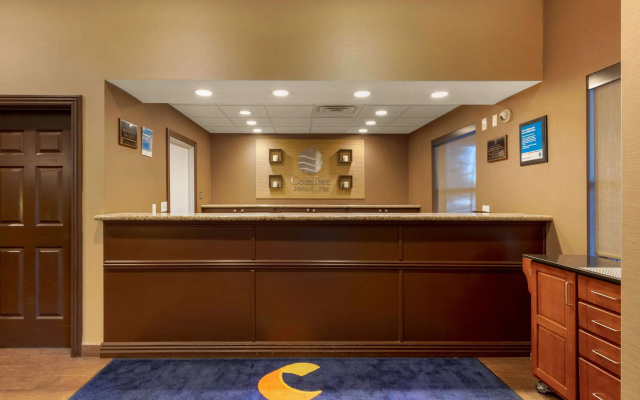 photo 2 of Comfort Inn & Suites Fayetteville - University Area