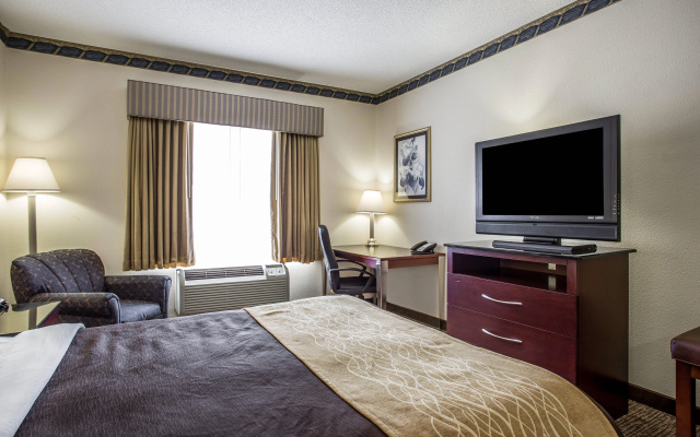 photo 3 of Comfort Inn & Suites Ft. Jackson Maingate