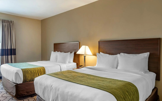 photo 3 of Comfort Inn & Suites Orange County John Wayne Airport