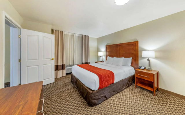 photo 5 of Comfort Inn & Suites Lancaster Antelope Valley