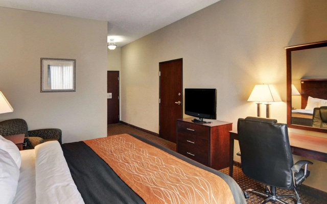 photo 3 of Comfort Inn & Suites Near Lake Lewisville
