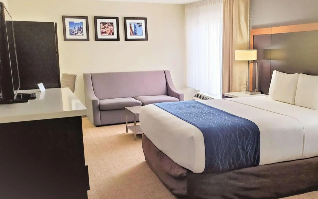 photo 3 of Comfort Inn & Suites Near Universal - N. Hollywood - Burbank