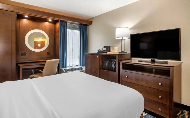 photo 5 of Comfort Inn & Suites Newark - Wilmington