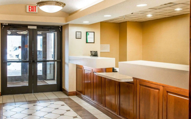 photo 4 of Quality Inn & Suites Niles