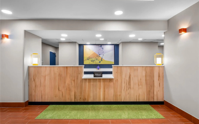 photo 2 of Spark by Hilton Ann Arbor South