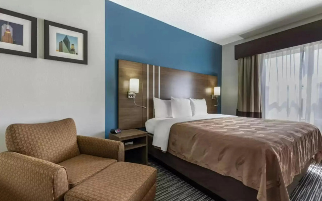 photo 3 of Quality Inn & Suites I-35 E / Walnut Hill