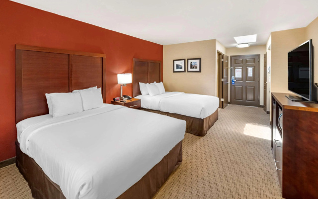 photo 3 of Comfort Inn Redwood City