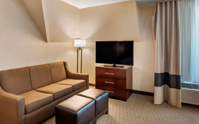 photo 4 of Comfort Inn Redwood City