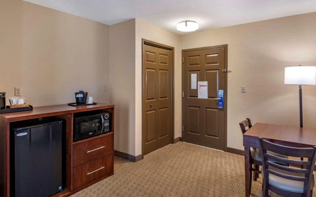 photo 5 of Comfort Inn Redwood City