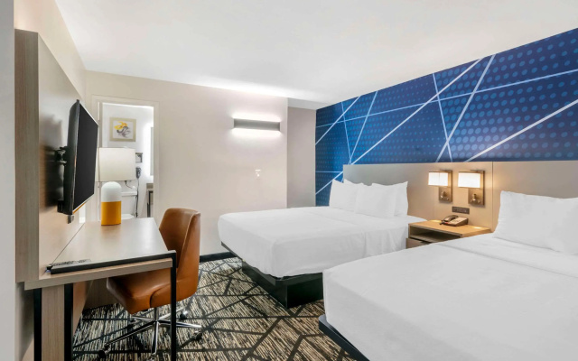 photo 5 of Comfort Inn Kansas City Midtown