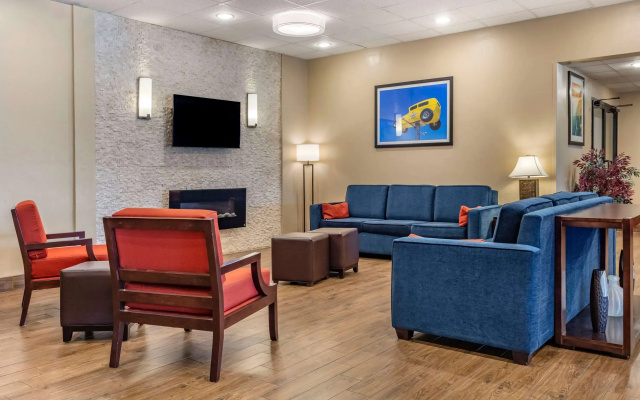 photo 3 of Comfort Inn Santa Rosa on Route 66
