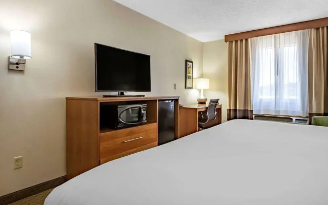 photo 5 of Comfort Inn Millersburg