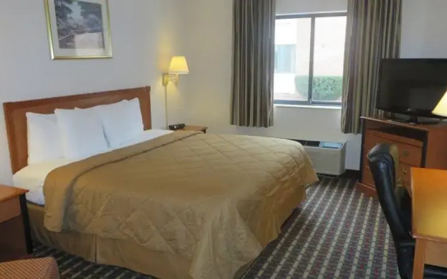 photo 5 of Comfort Inn Highway