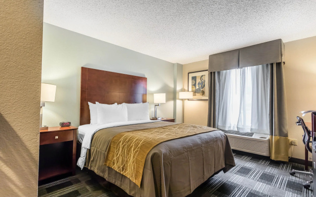 photo 3 of Comfort Inn Sw Omaha I-80