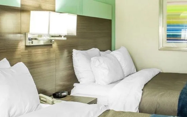 photo 2 of Comfort Inn Dunn