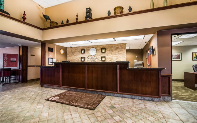 photo 2 of Comfort Inn Towanda PA