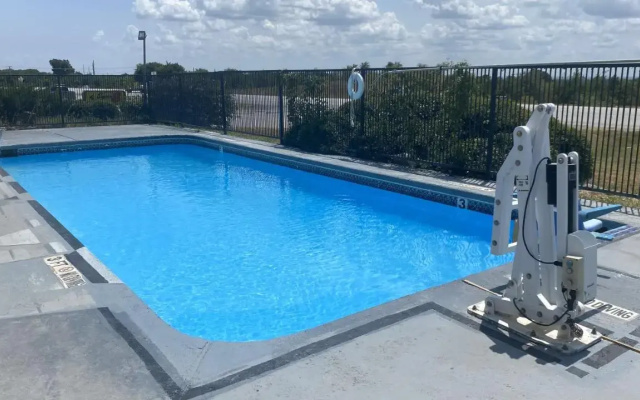 photo 4 of Comfort Inn Decatur