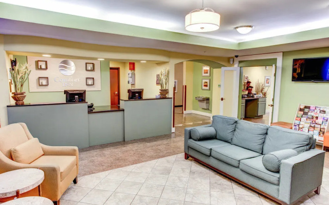 photo 2 of Comfort Inn Lake Charles